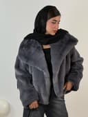 کت پوست بسیار نرم 